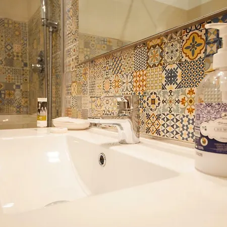 Magnolia Sea View Apartmán