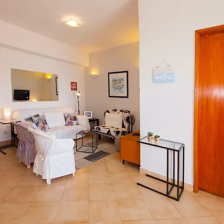 Magnolia Sea View Apartmán