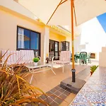 Magnolia Sea View Διαμέρισμα *